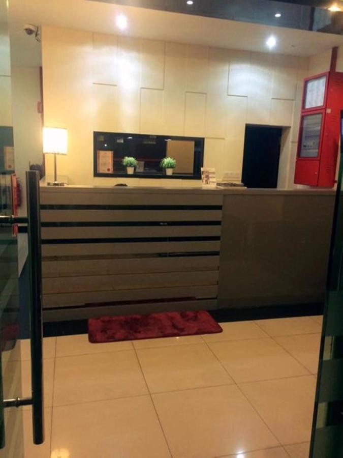 Hotel Sara'S Inn, Shah Alam Zewnętrze zdjęcie