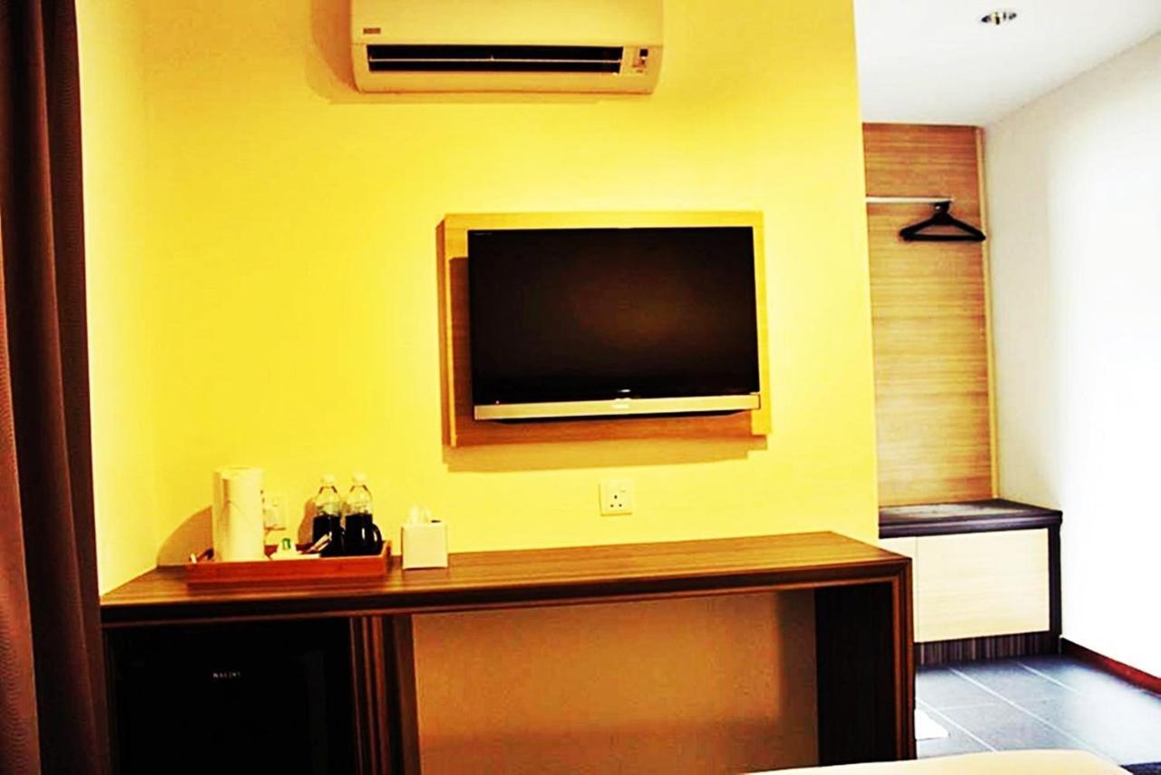 Hotel Sara'S Inn, Shah Alam Zewnętrze zdjęcie